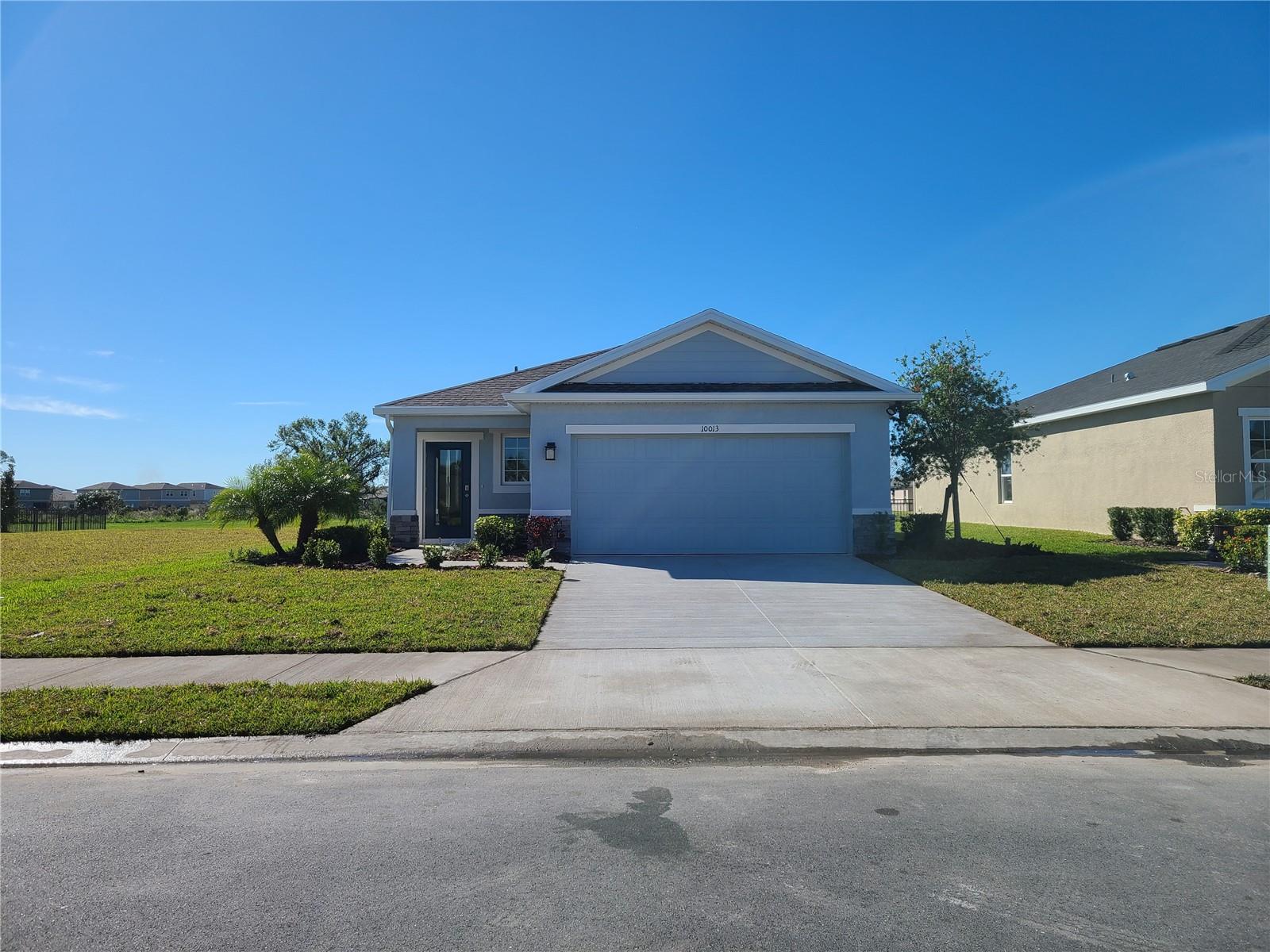 10013 Daybreak Gln Property Photo 1