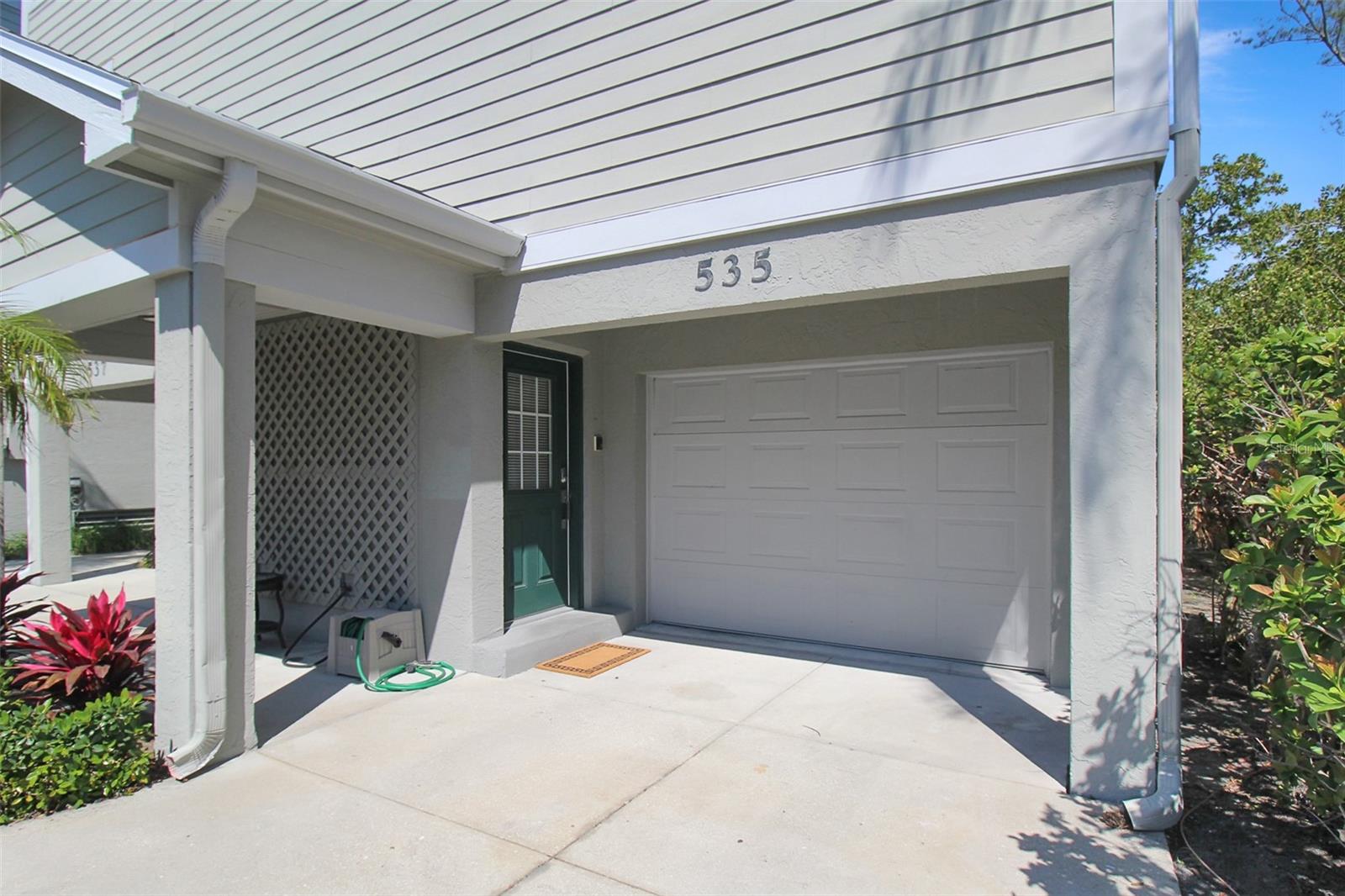 535 Forest Way Property Photo 3