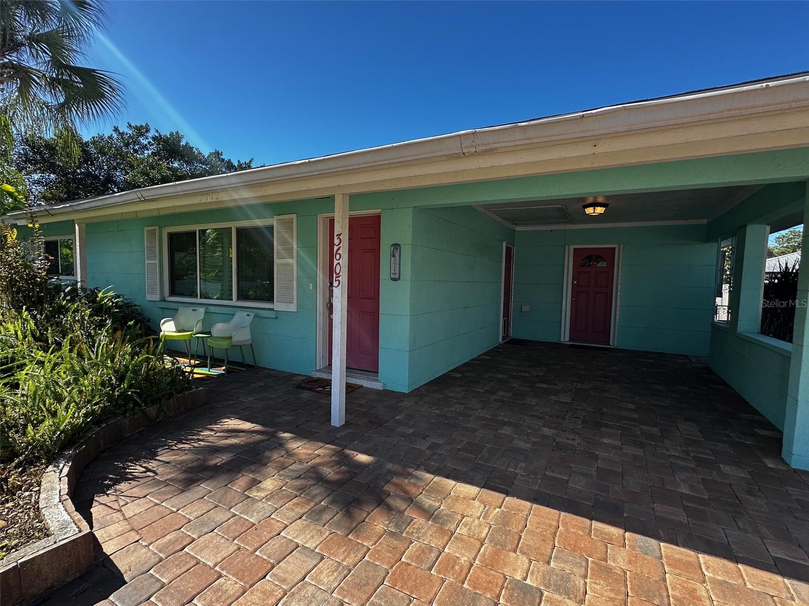 3605 Iroquois Ave Property Photo 5