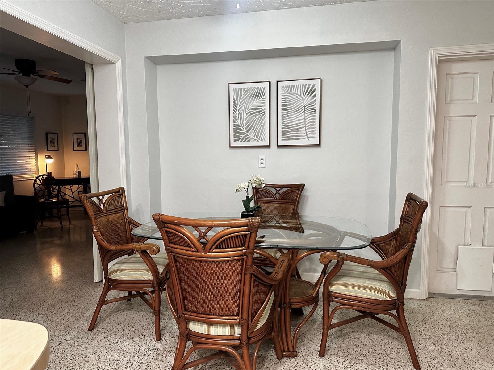 3605 Iroquois Ave Property Photo 11