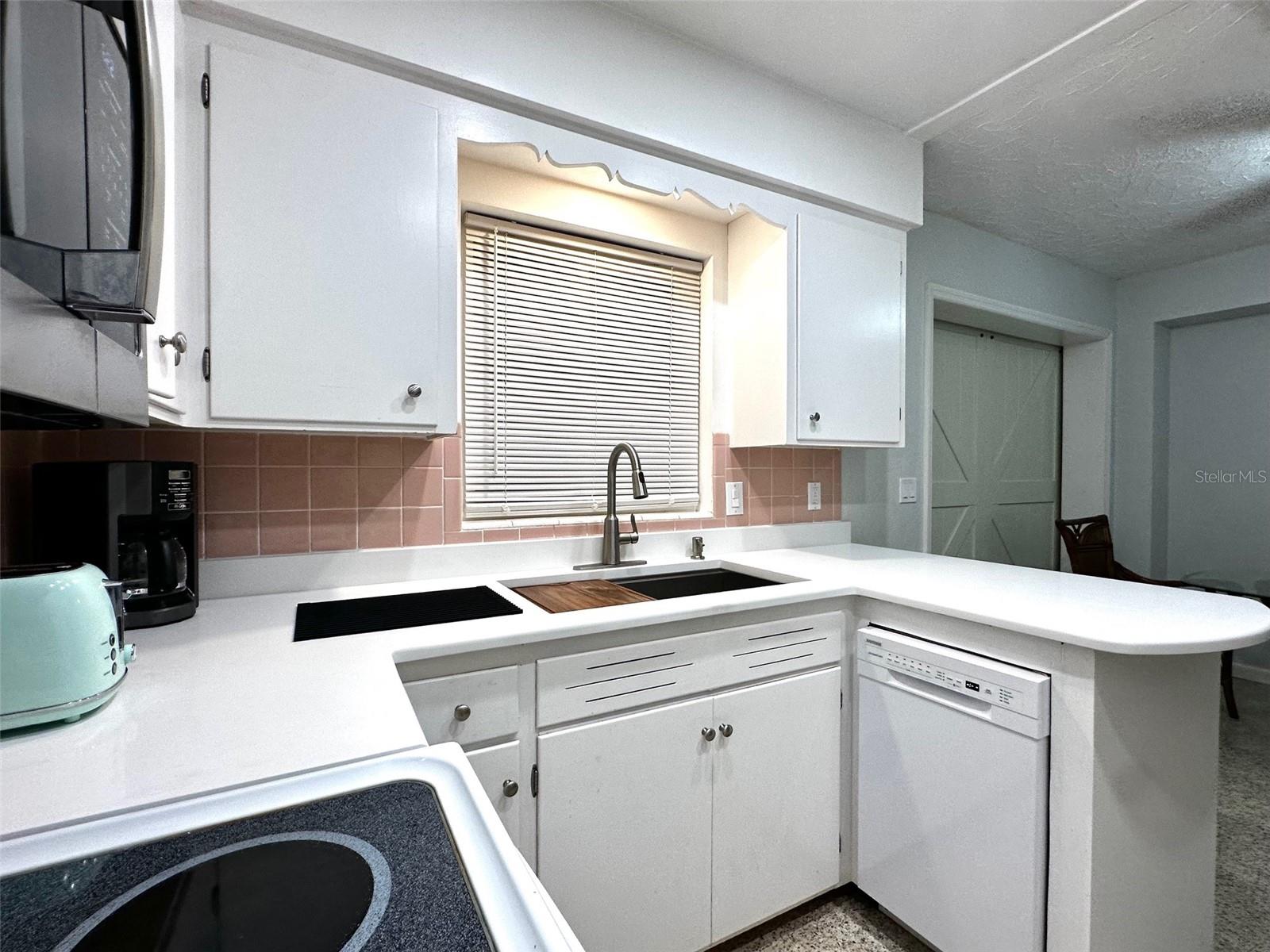 3605 Iroquois Ave Property Photo 13