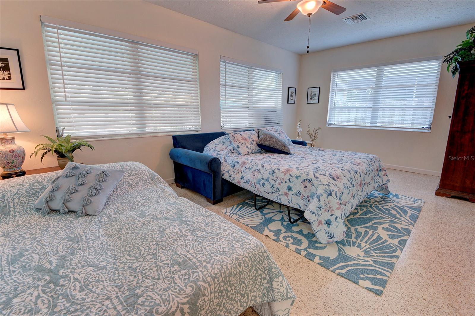 3605 Iroquois Ave Property Photo 26