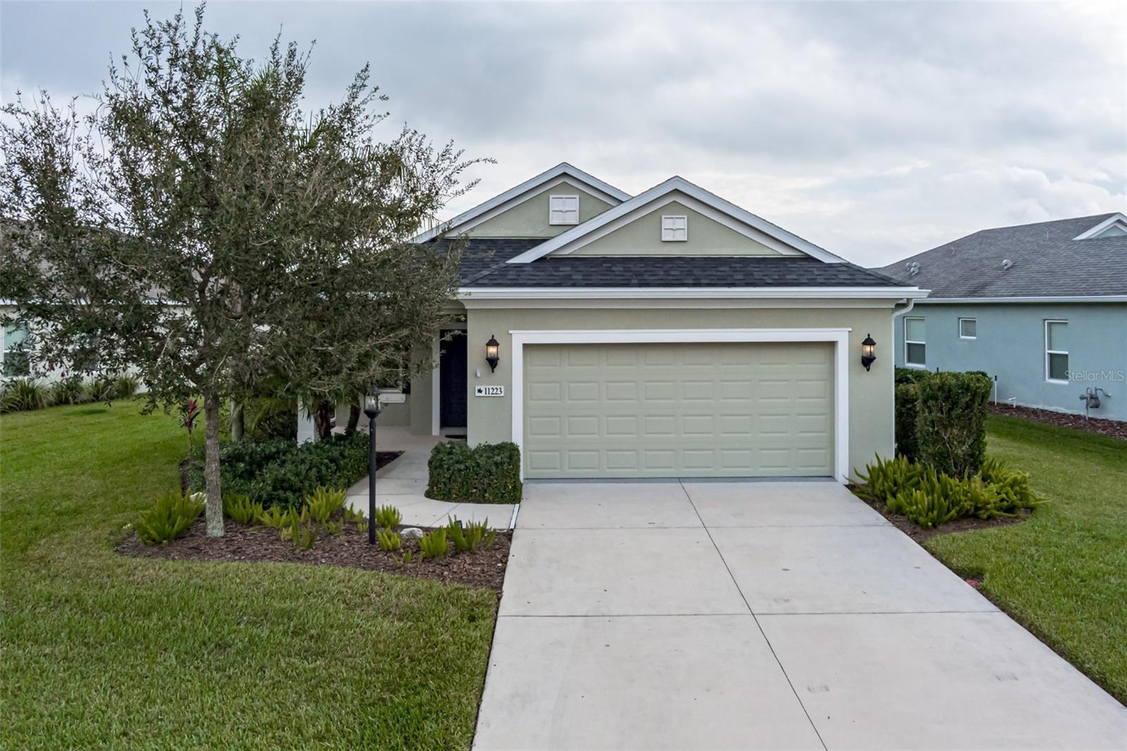 11223 Woodlake Way Property Photo 1