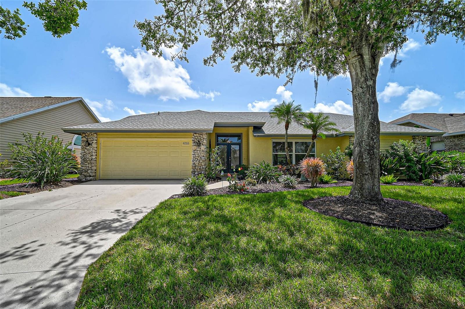 4733 Spring Meadow Ln Property Photo 2