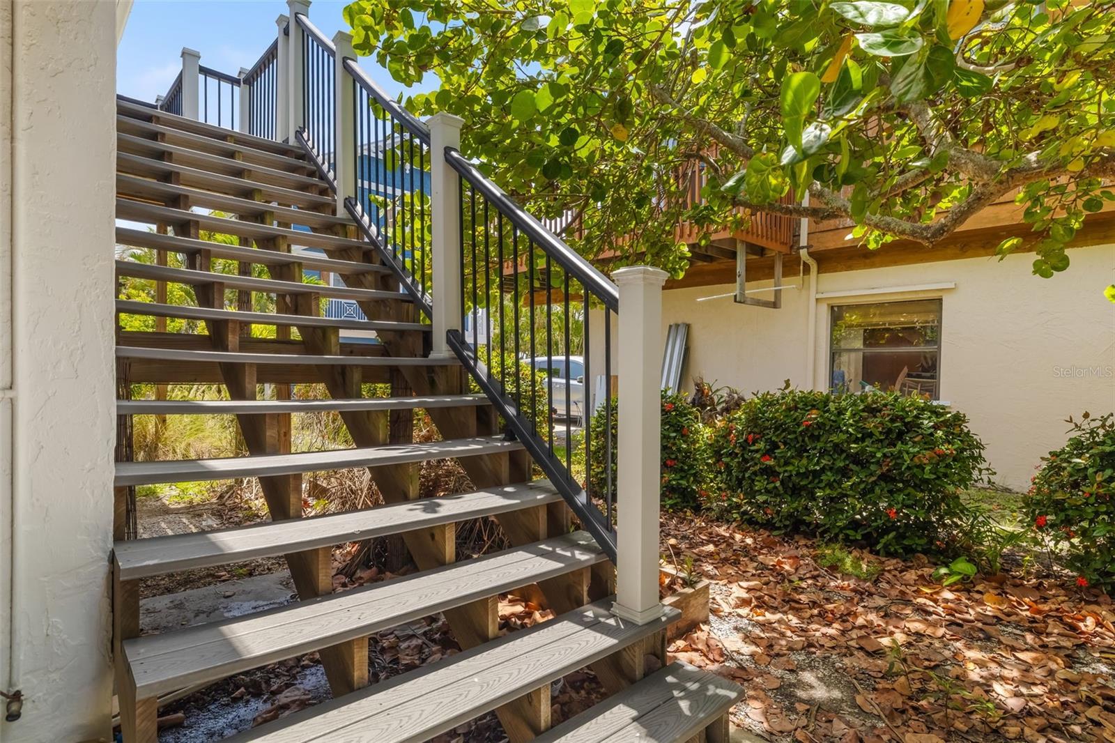 2513 Avenue B #b Property Photo 13