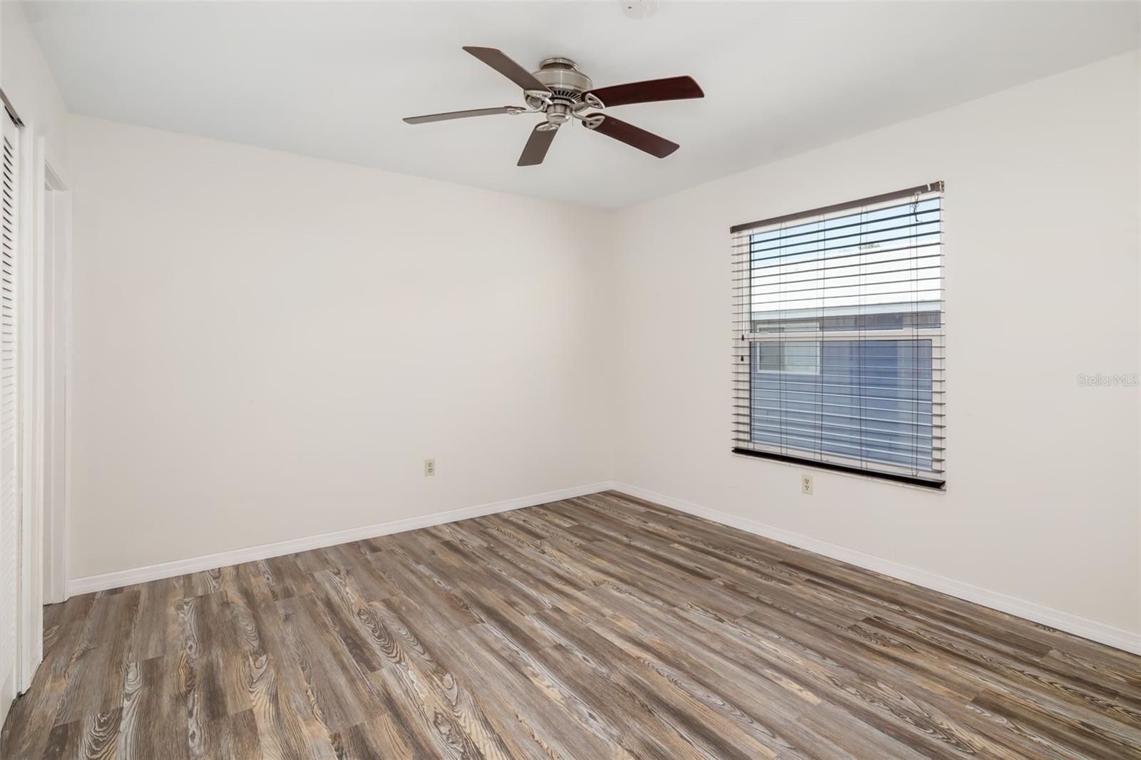 2513 Avenue B #b Property Photo 29