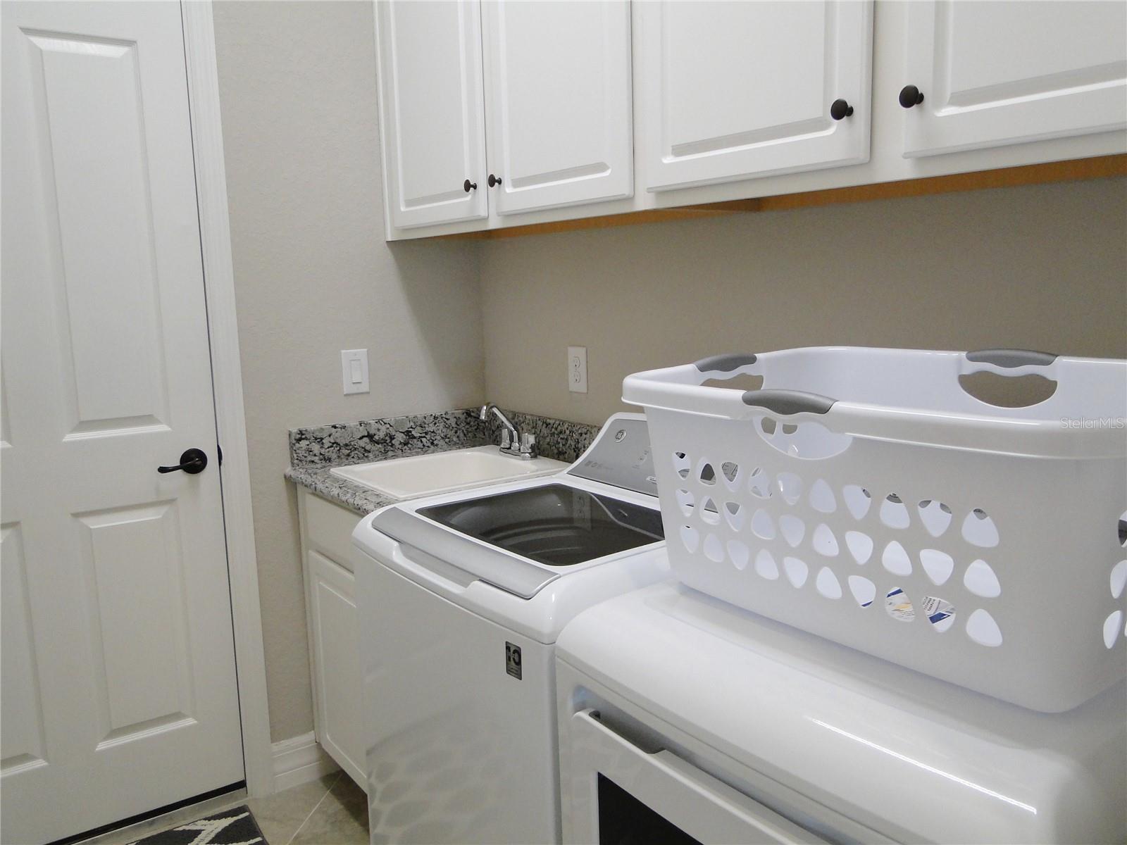 16808 Bwana Pl Property Photo 11
