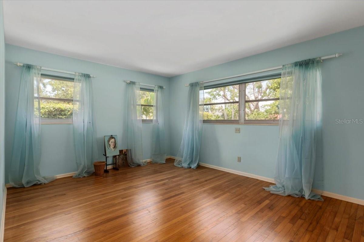 1541 Flower Dr Property Photo 29