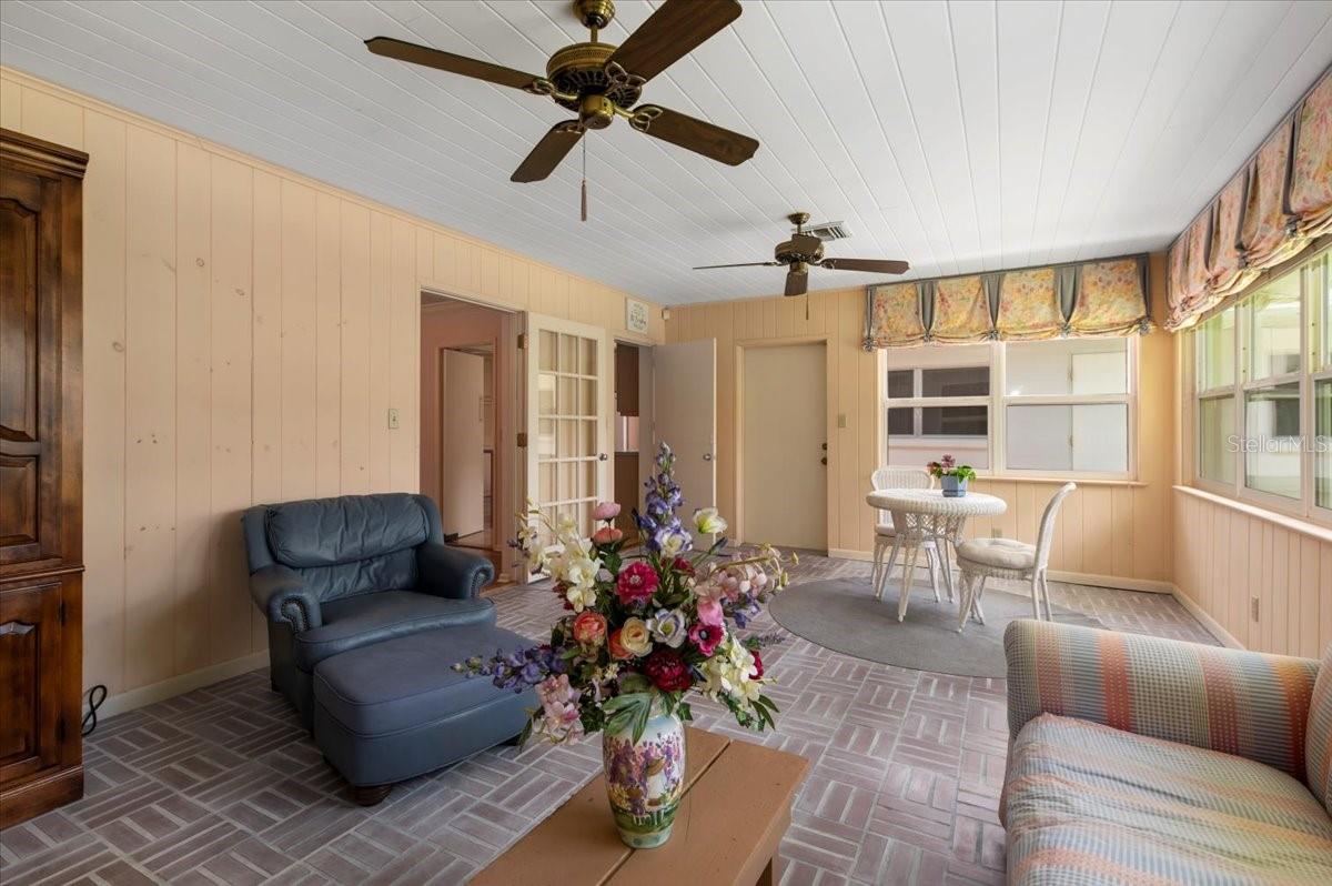 1541 Flower Dr Property Photo 45