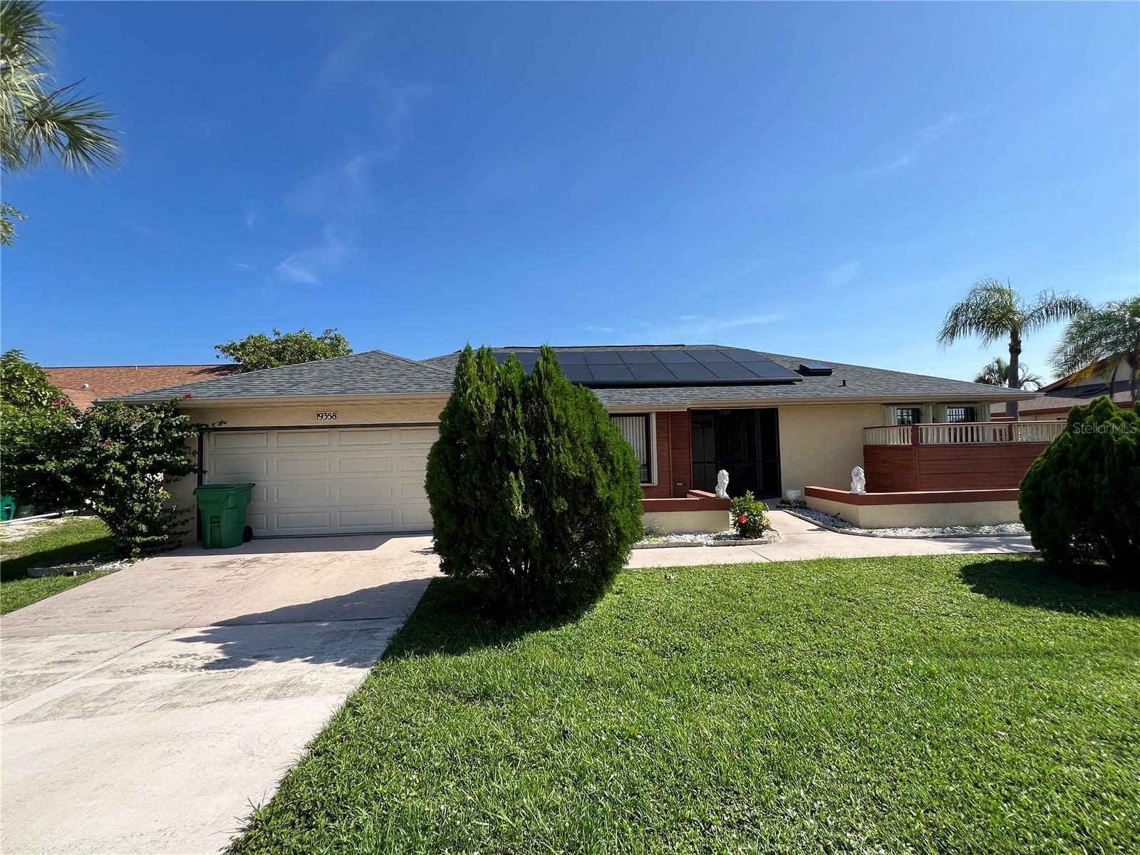 19358 EDGEWATER DR