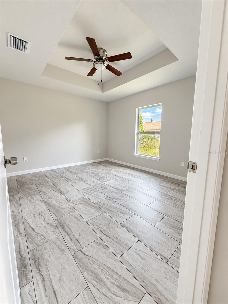 2078 Dorion St Property Photo 3