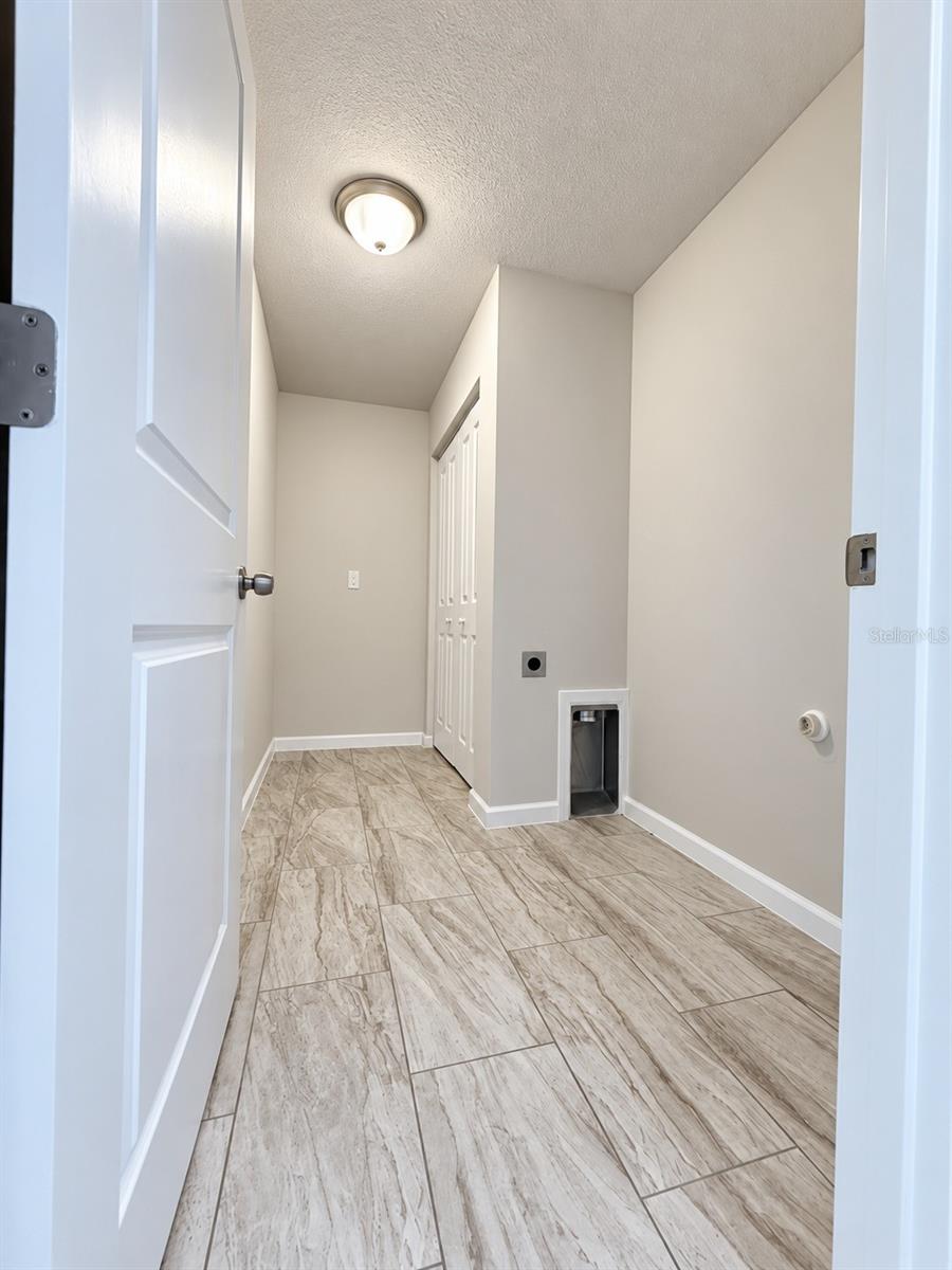 2078 Dorion St Property Photo 5