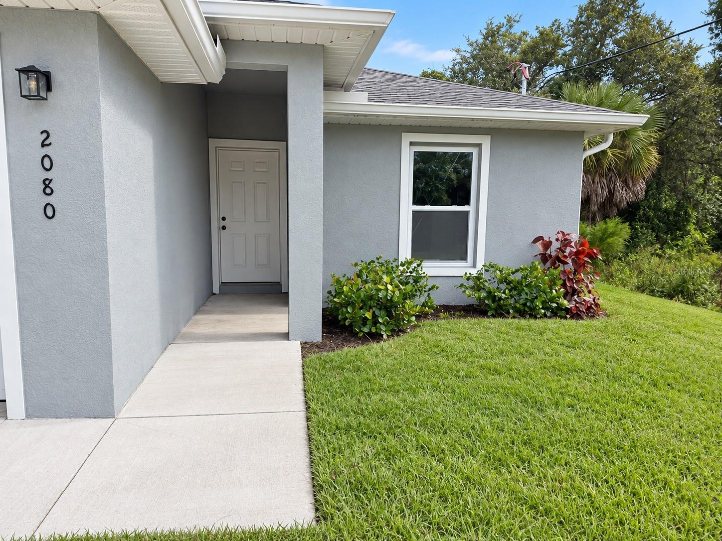 2078 Dorion St Property Photo 13