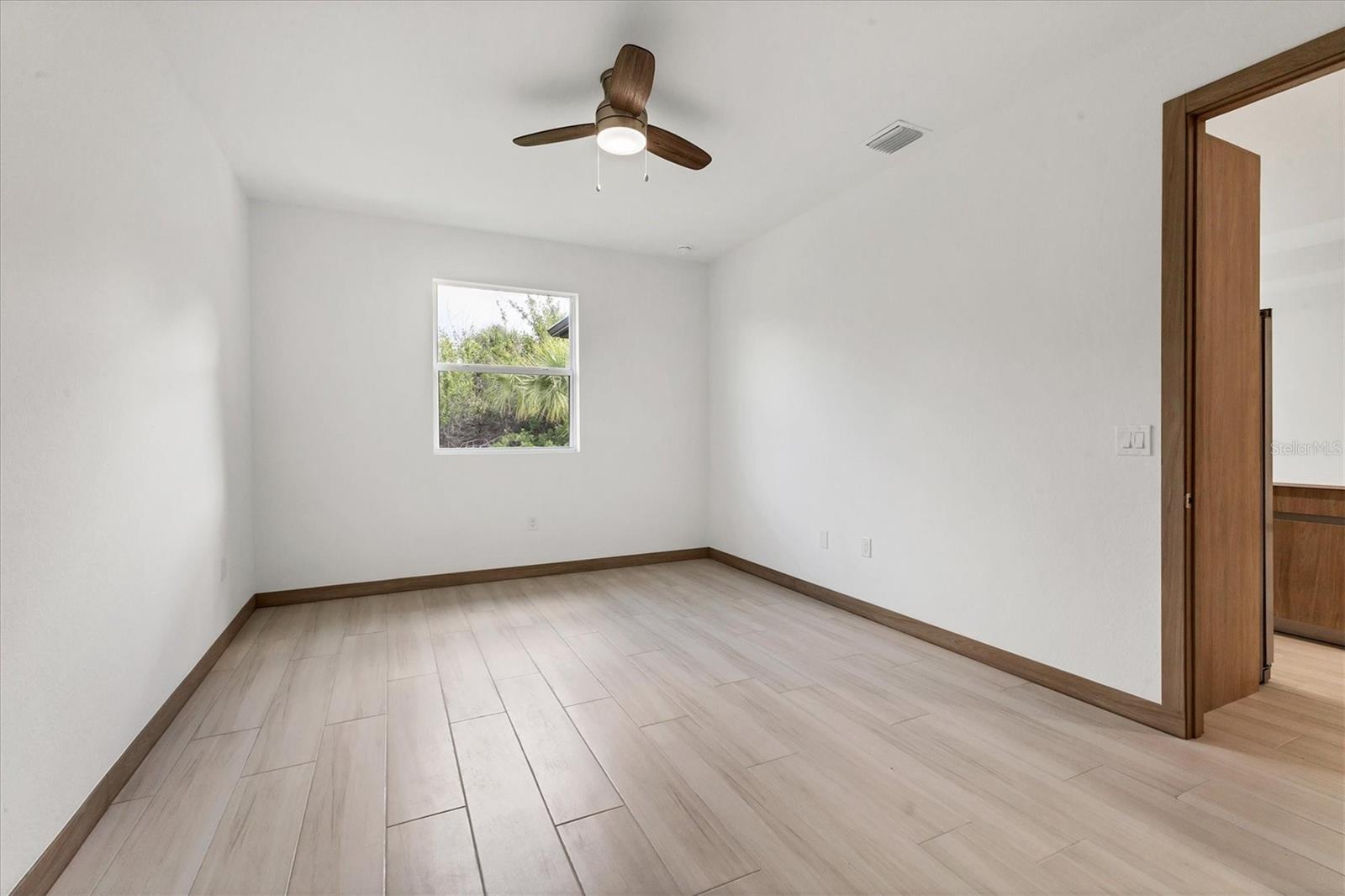 405 Sunset Rd N Property Photo 18
