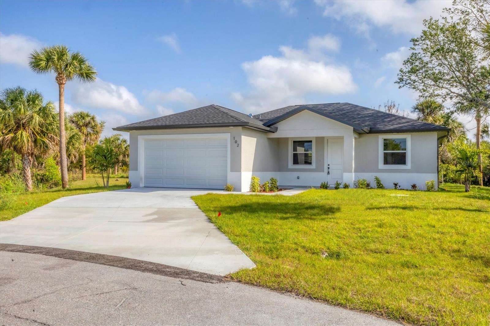 299 Australian Dr Property Photo 1