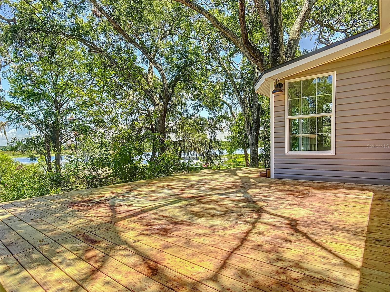 8781 S Lakeshore Dr Property Photo 9