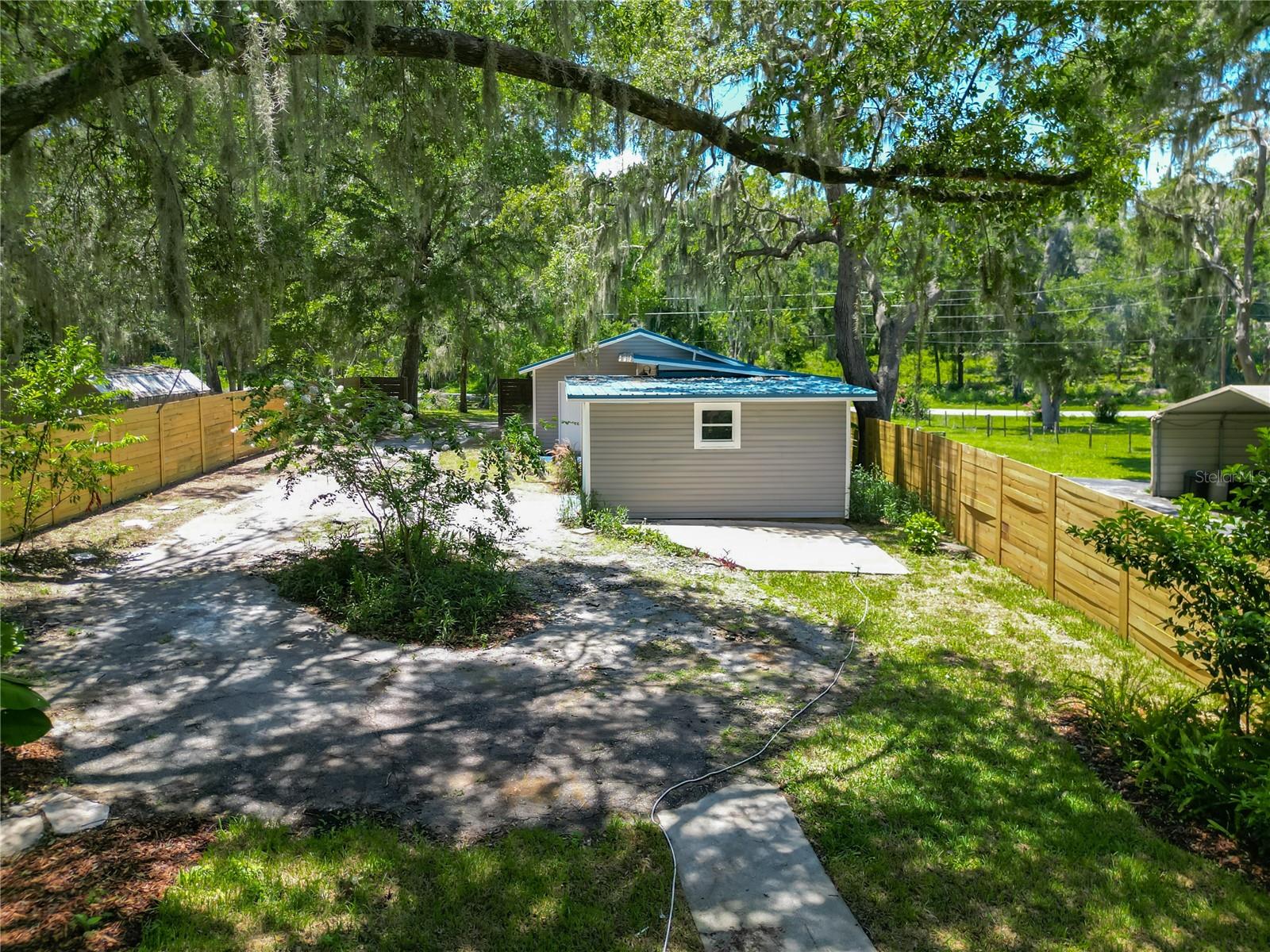 8781 S Lakeshore Dr Property Photo 29