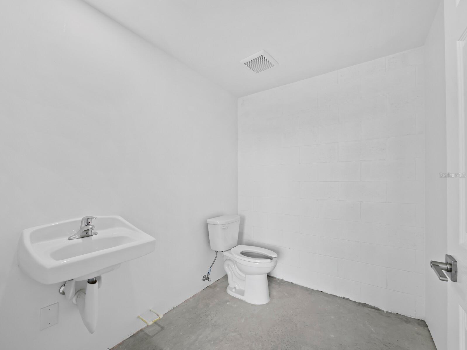 829 57th St E #25 Property Photo 25