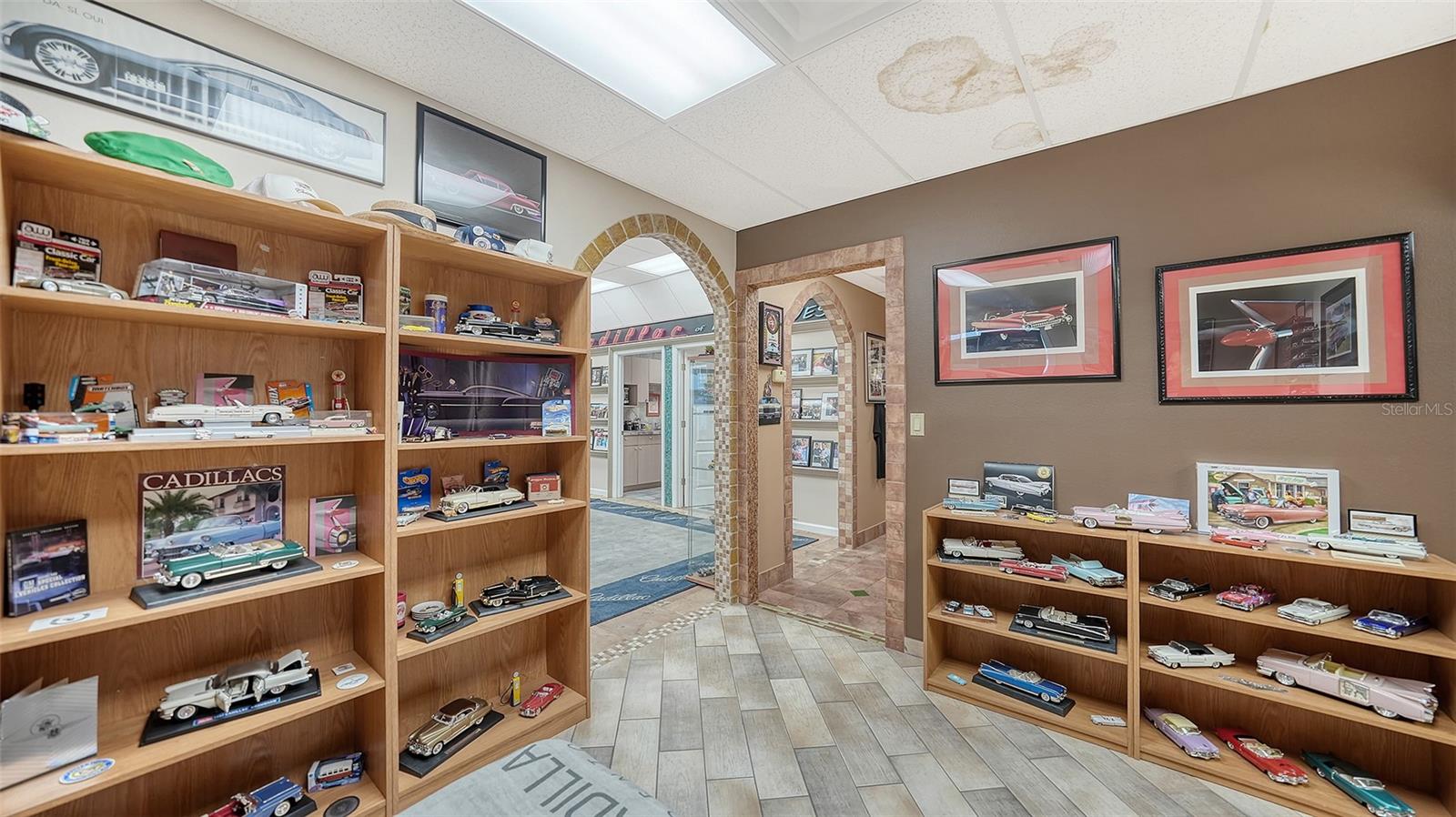 2111 Whitfield Park Dr Property Photo 46