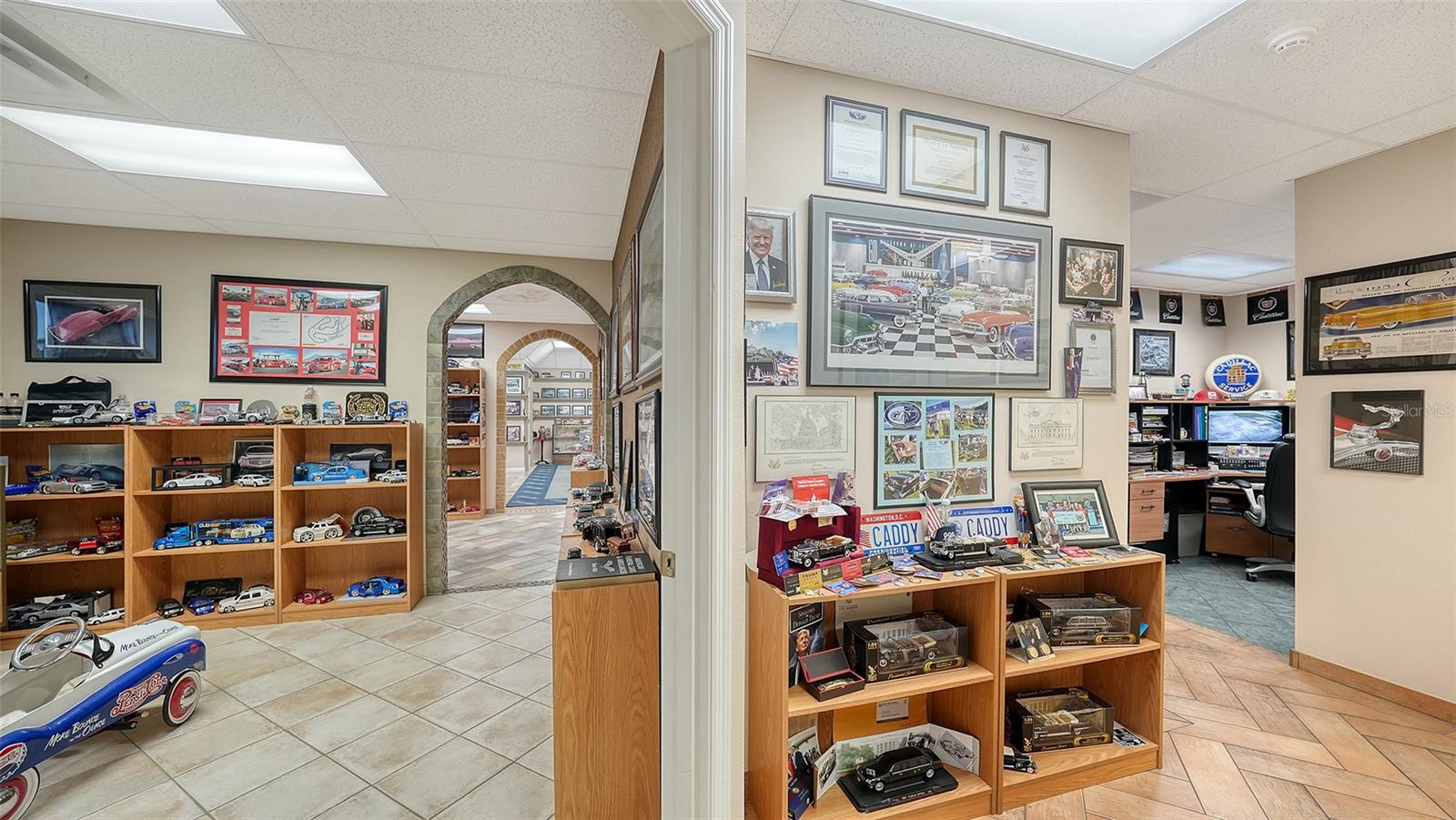 2111 Whitfield Park Dr Property Photo 60
