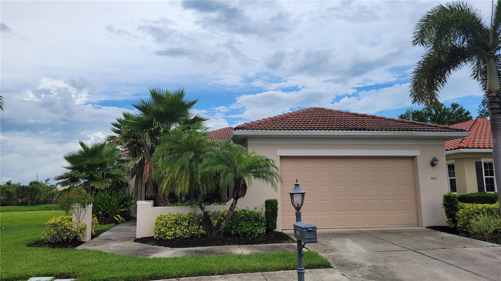 106 Lerida Ct Property Photo 3