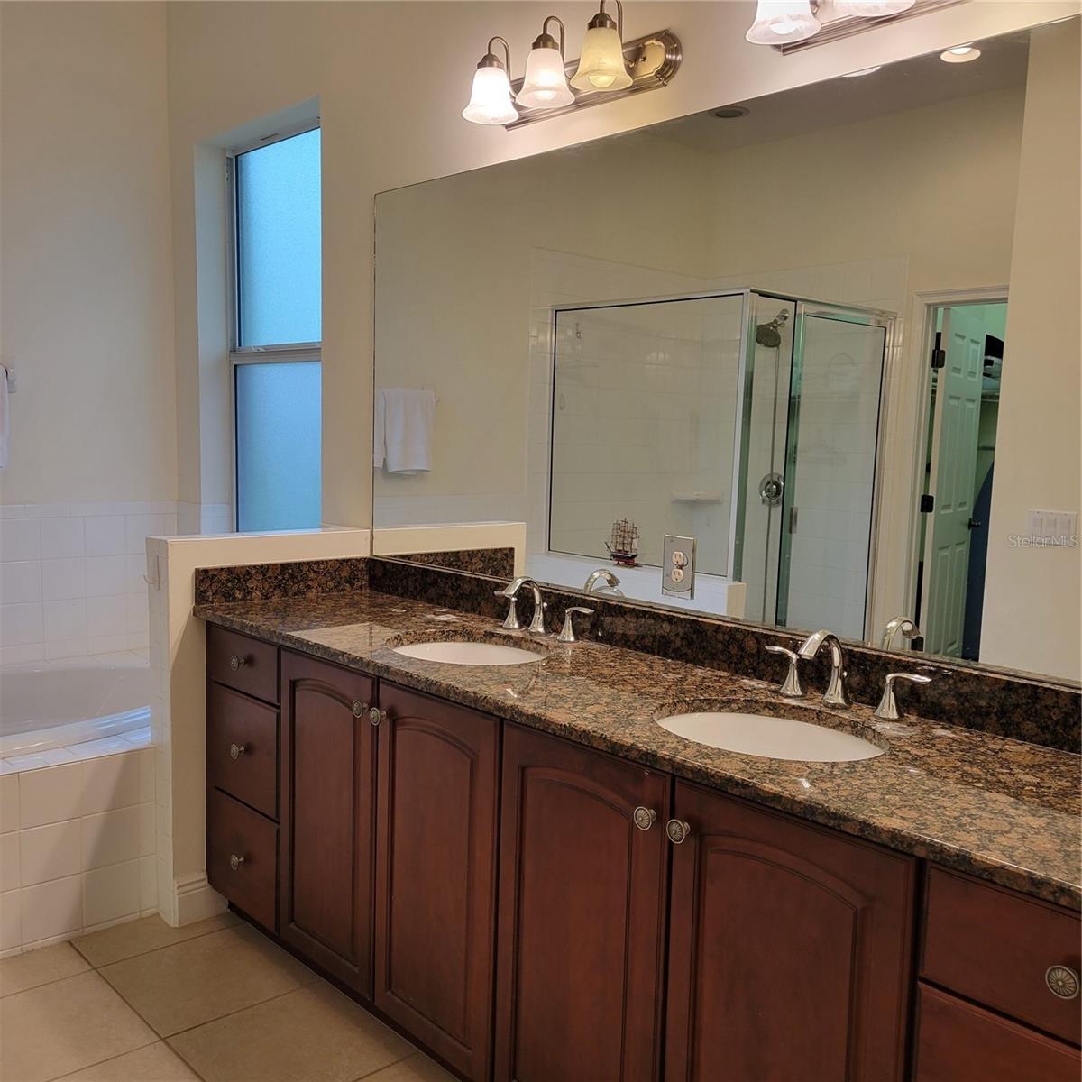 106 Lerida Ct Property Photo 14