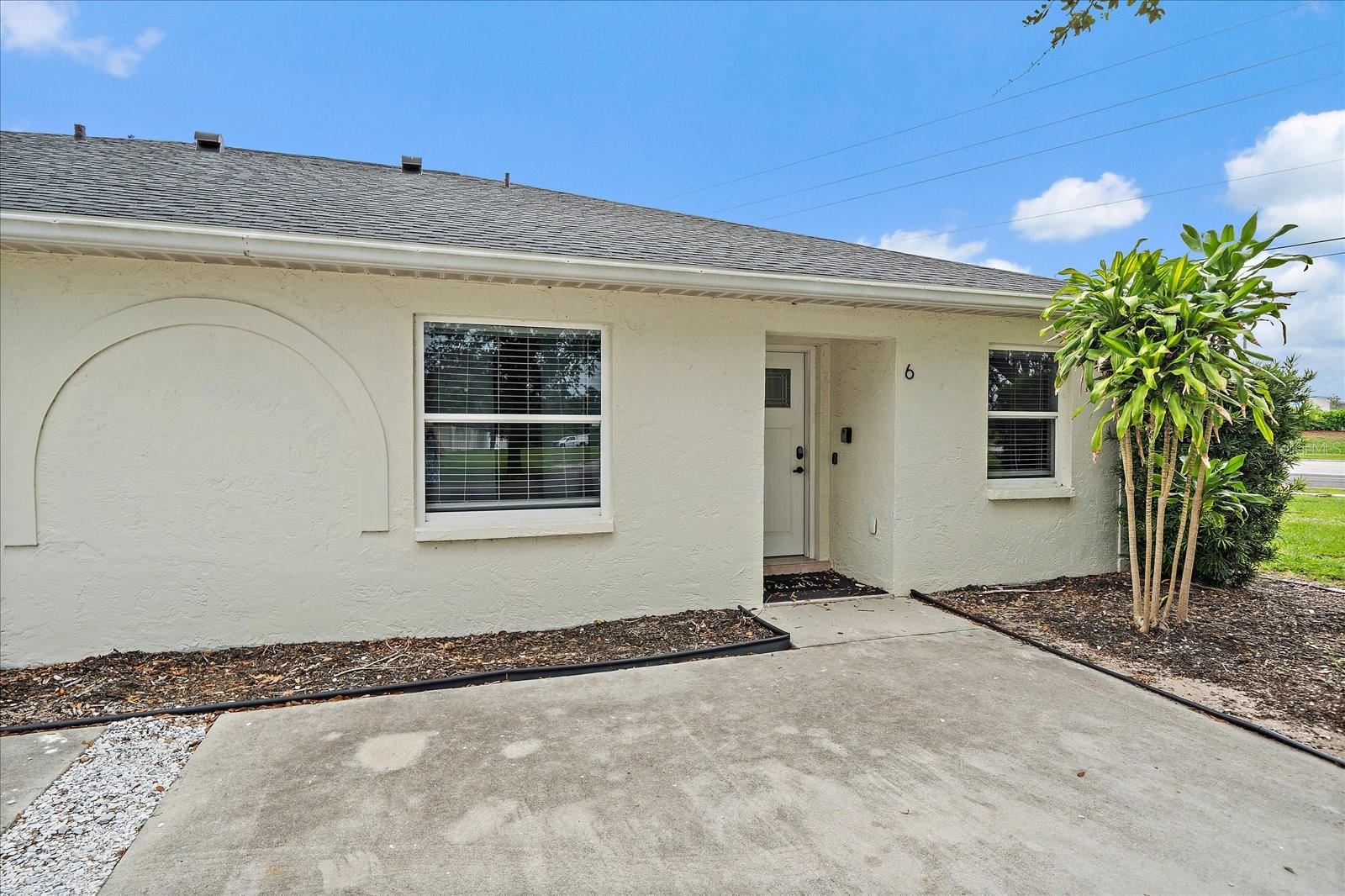 6 Bay Acres Ave Property Photo 3