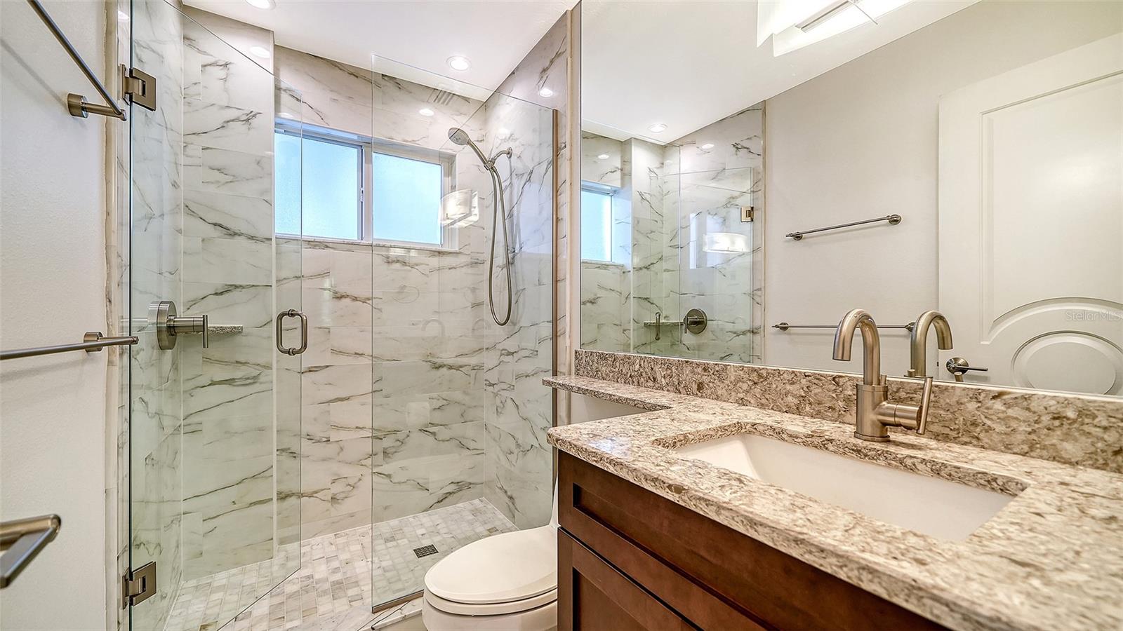 400 Golden Gate Pt #31 Property Photo 29