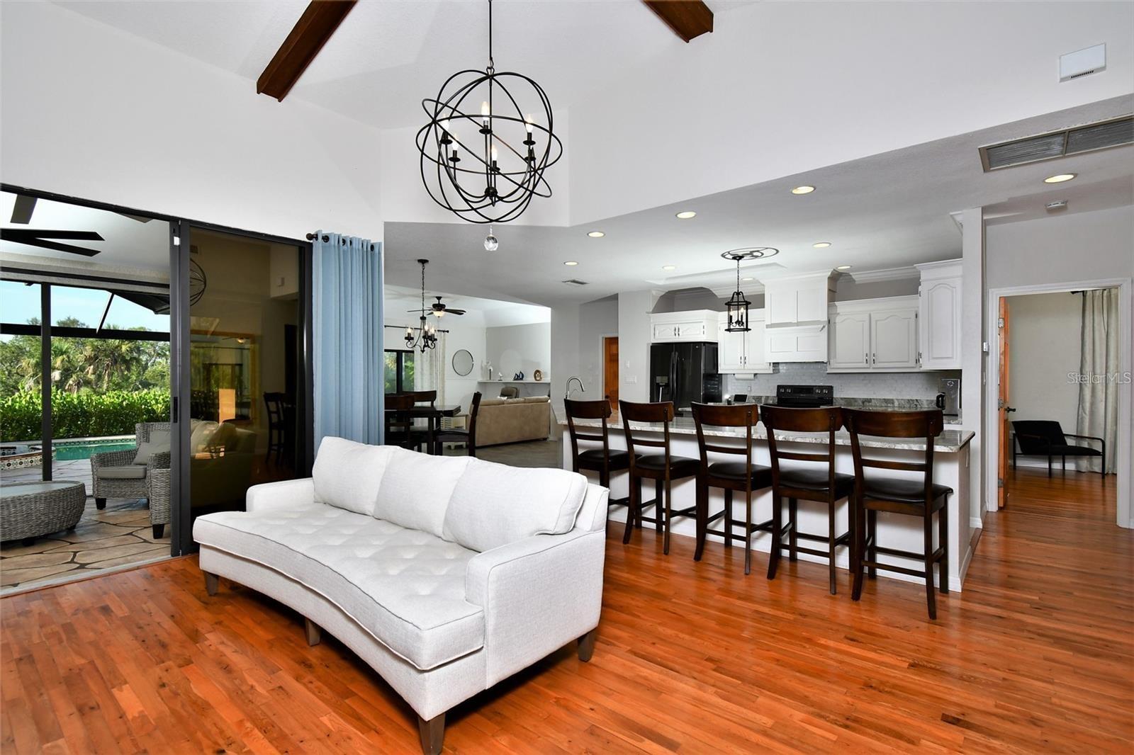 355 Trieste Dr Property Photo 12