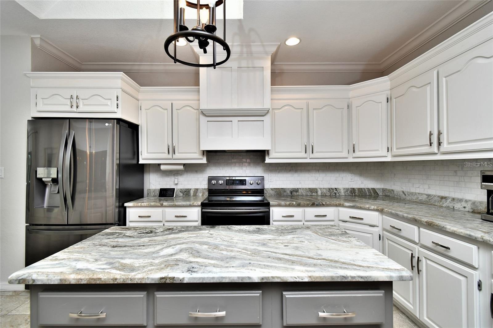 355 Trieste Dr Property Photo 14