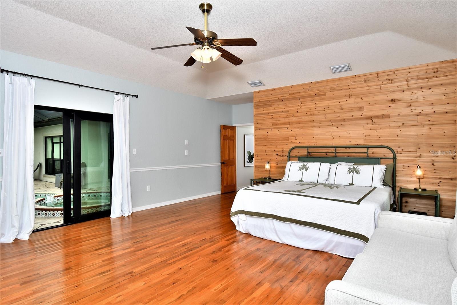 355 Trieste Dr Property Photo 22