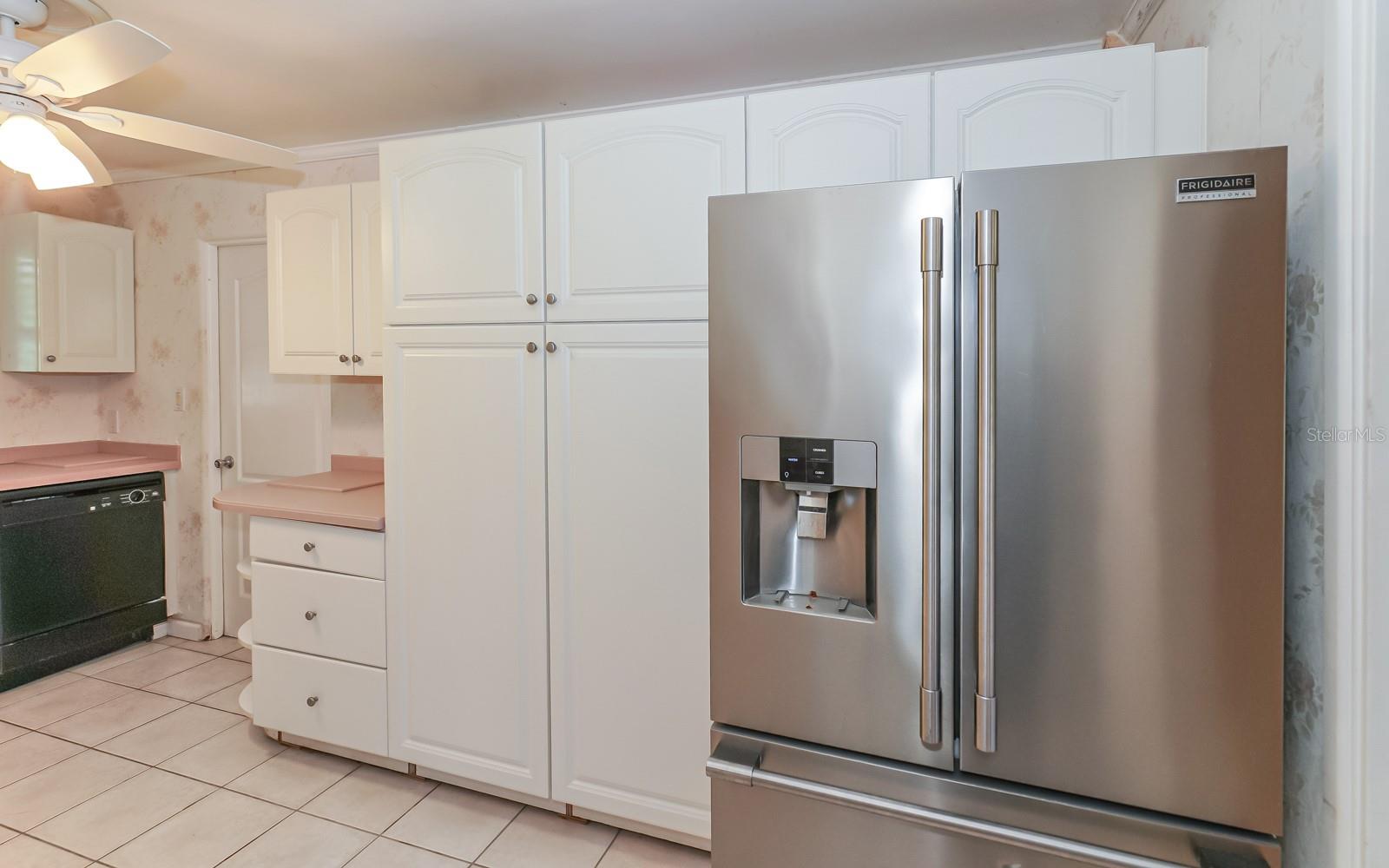 2461 Ringling Blvd Property Photo 17