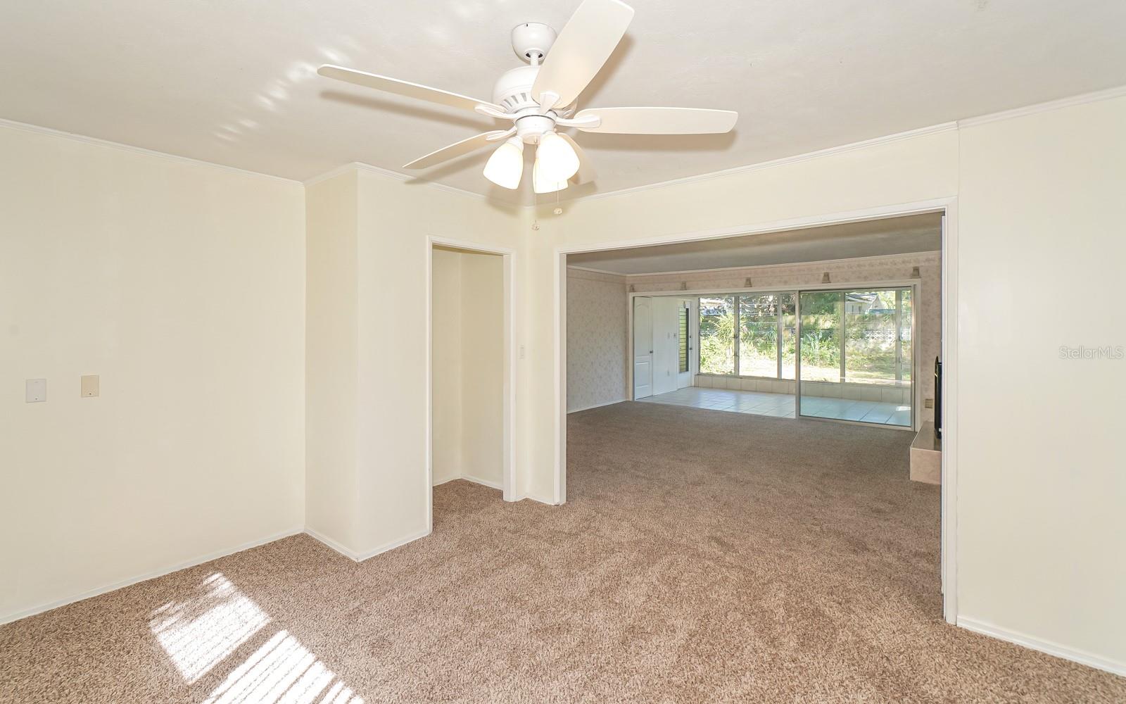 2461 Ringling Blvd Property Photo 18