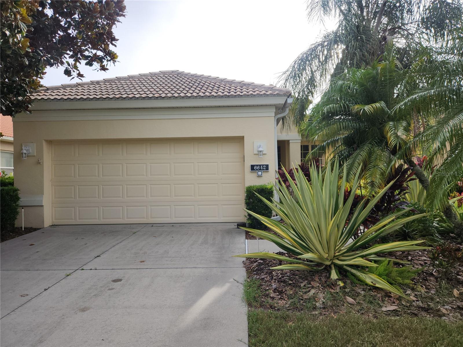 6642 TAILFEATHER WAY Property Photo 1