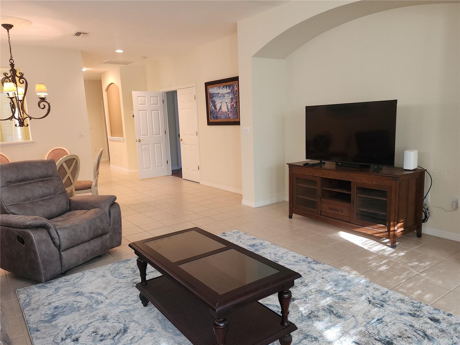6642 Tailfeather Way Property Photo 5