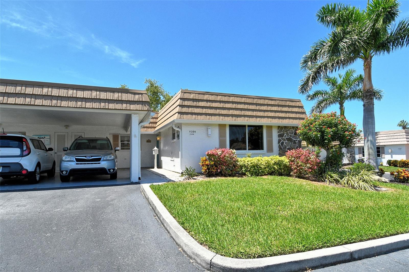 2308 Waterbluff Pl #v304 Property Photo 2