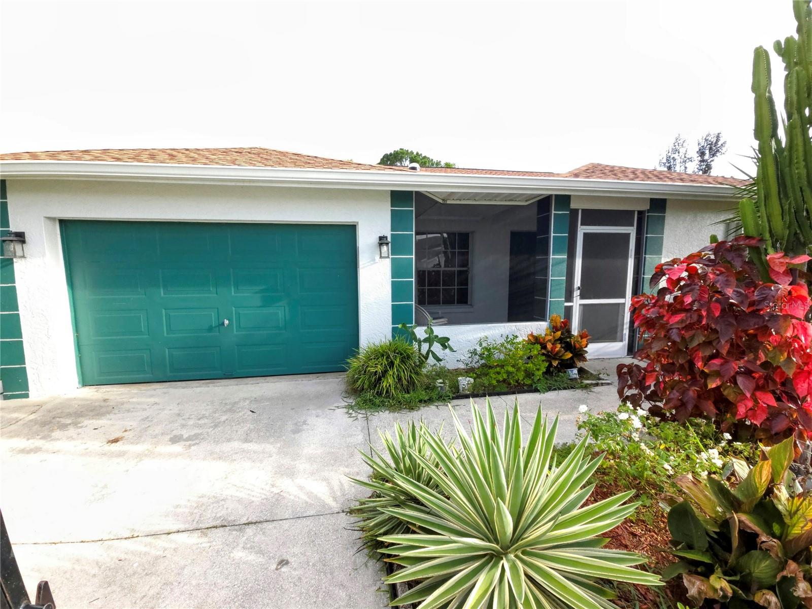 3320 Sabal Springs Blvd Property Photo 1