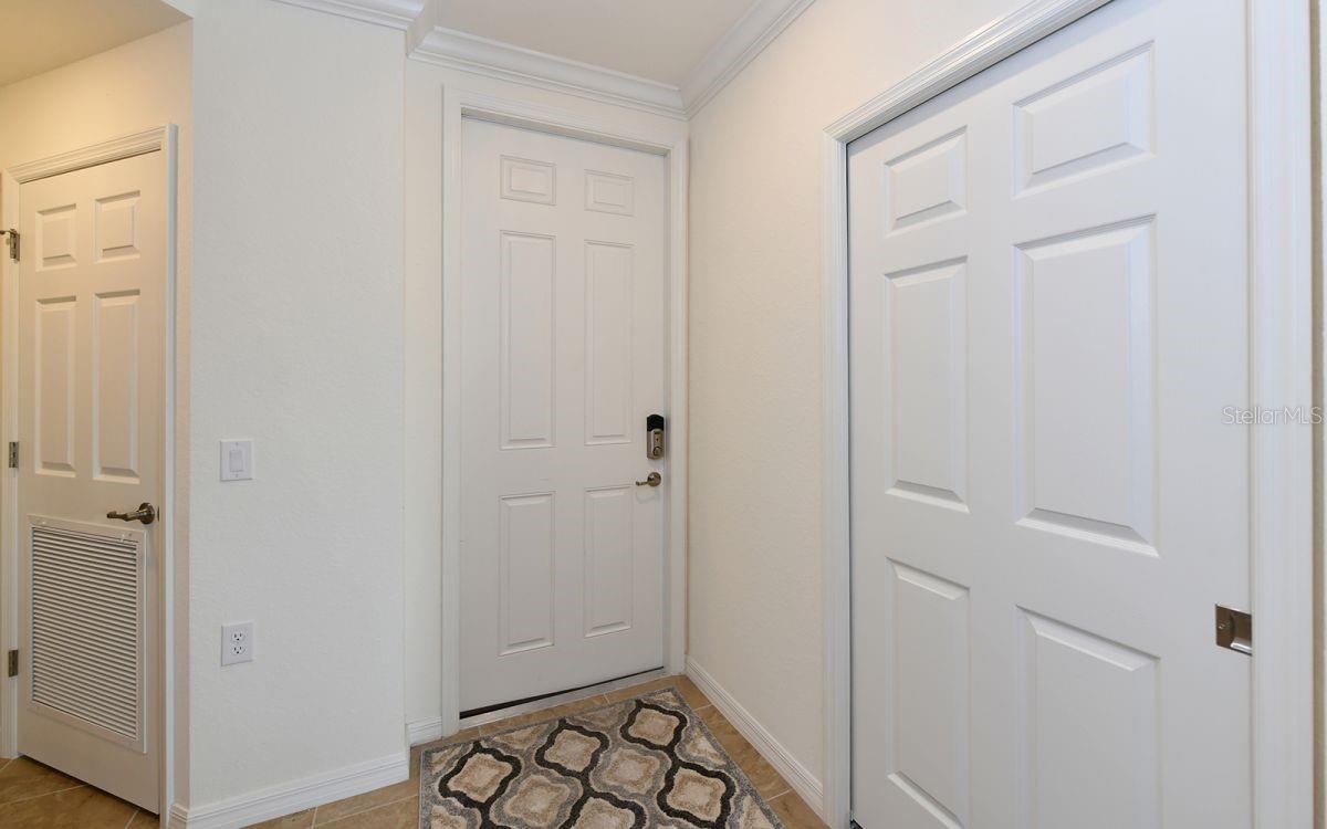 17006 Vardon Ter #208 Property Photo 5