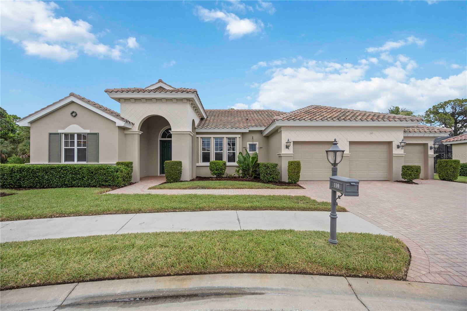 110 Vicenza Way Property Photo 1