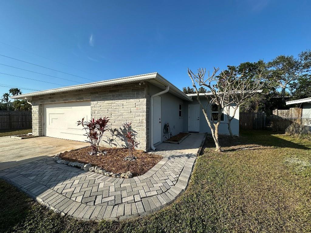 4153 Beneva Rd Property Photo 1