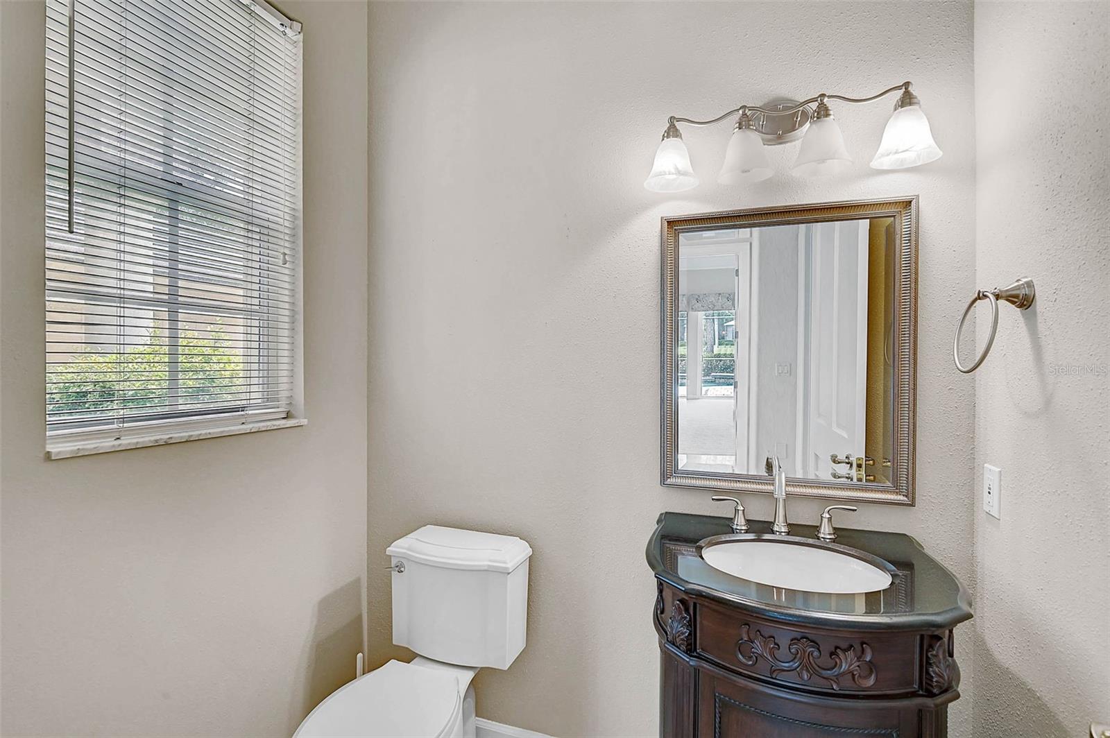 852 Macewen Dr Property Photo 17