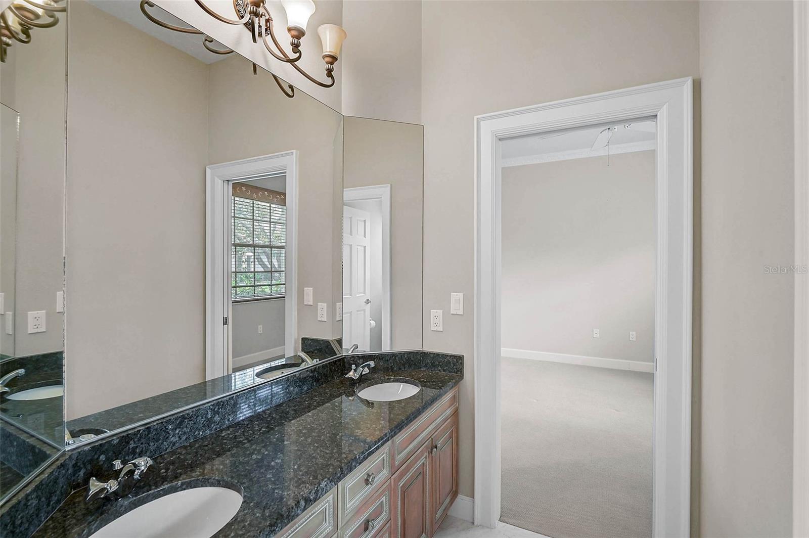 852 Macewen Dr Property Photo 34