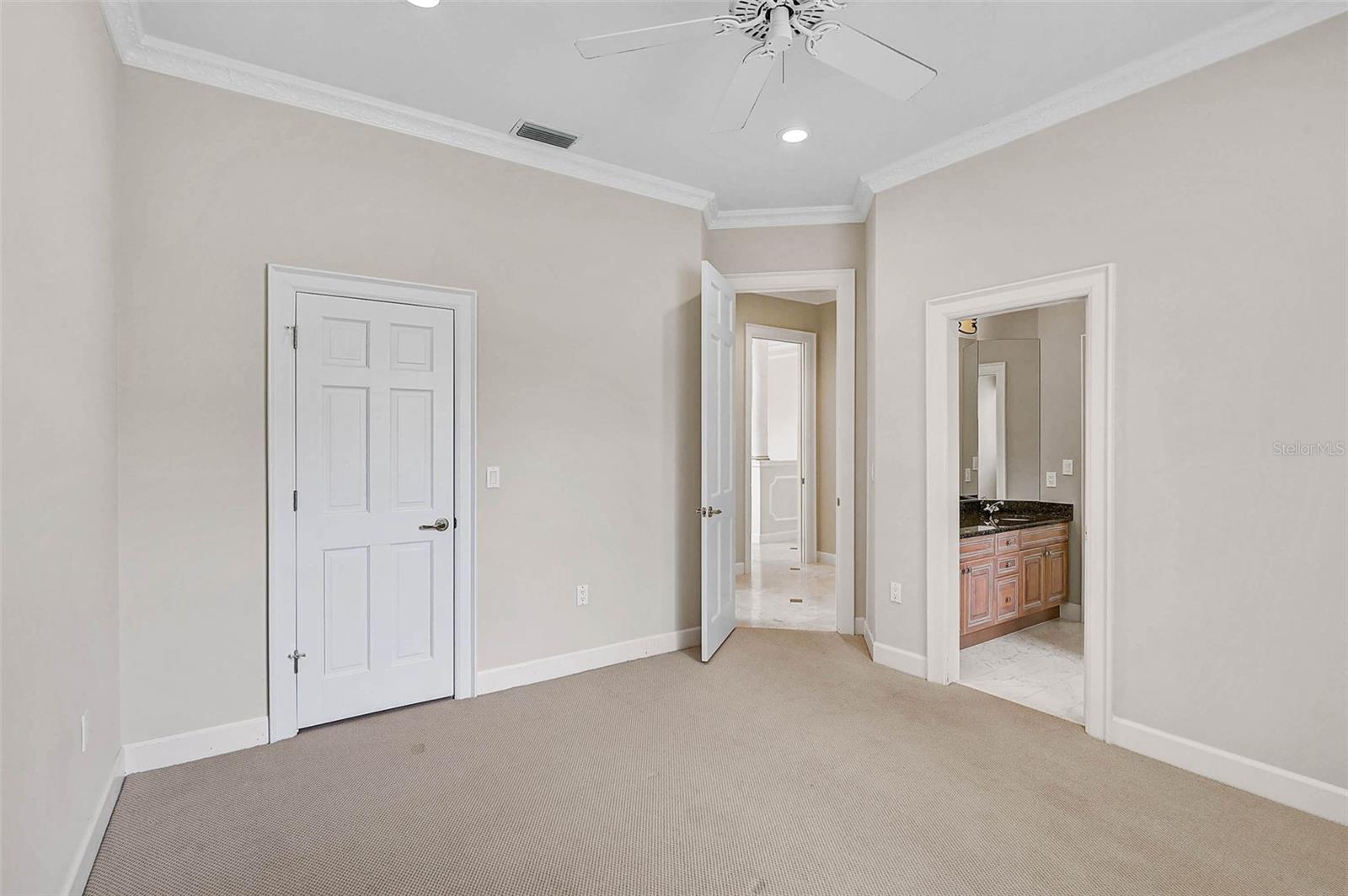 852 Macewen Dr Property Photo 36