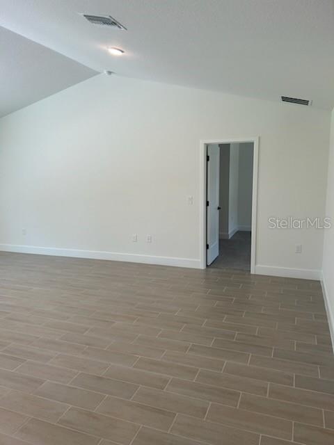2968 Traverse Ave Property Photo 3