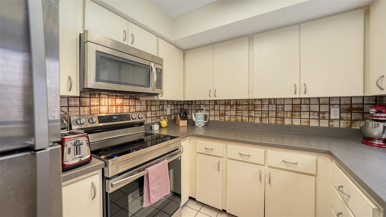 4983 Greencroft Rd #181 Property Photo 6