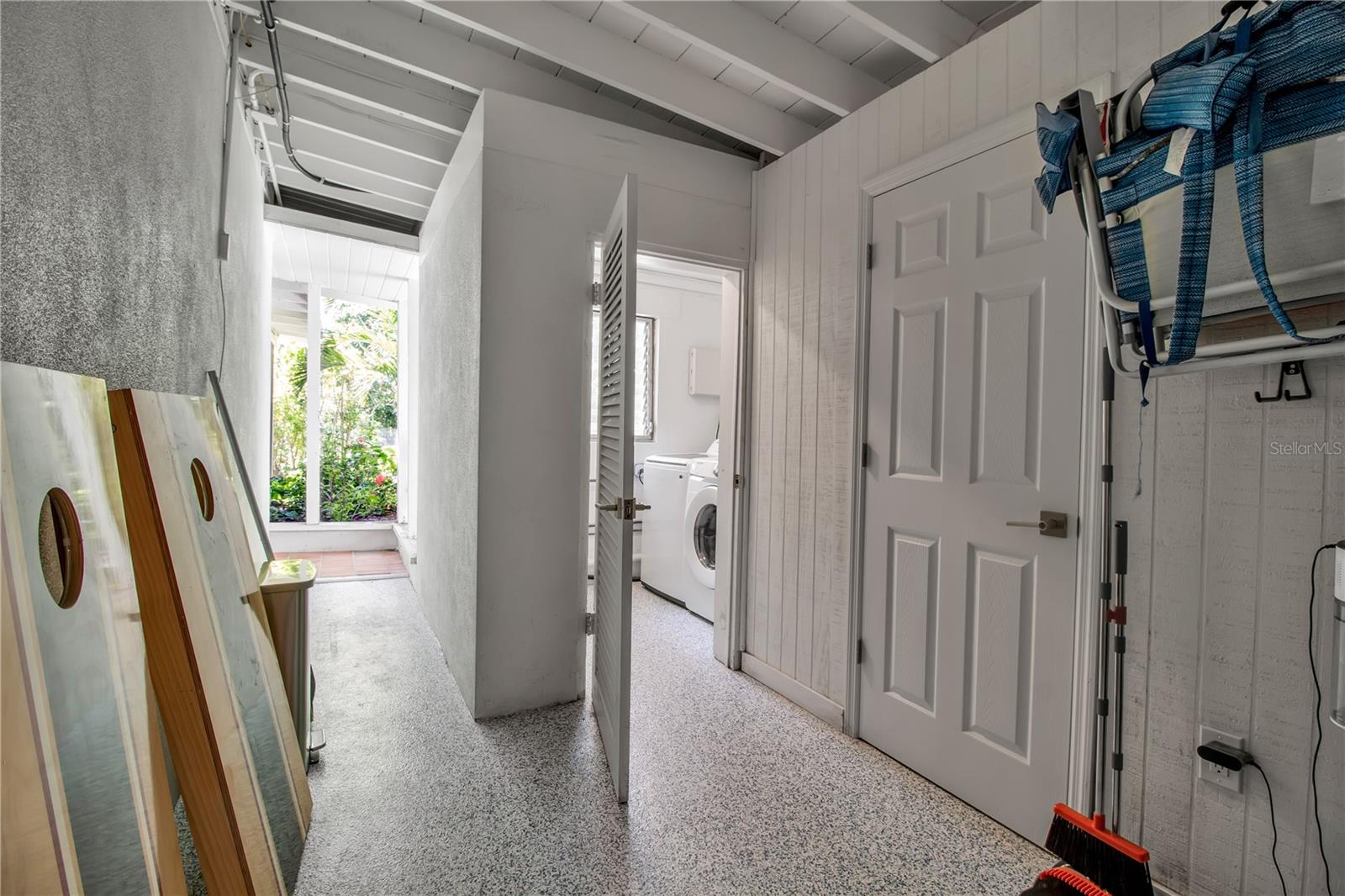 6979 Longboat Dr S Property Photo 27