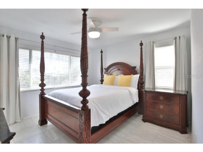 422 Julia Pl #c Property Photo 10