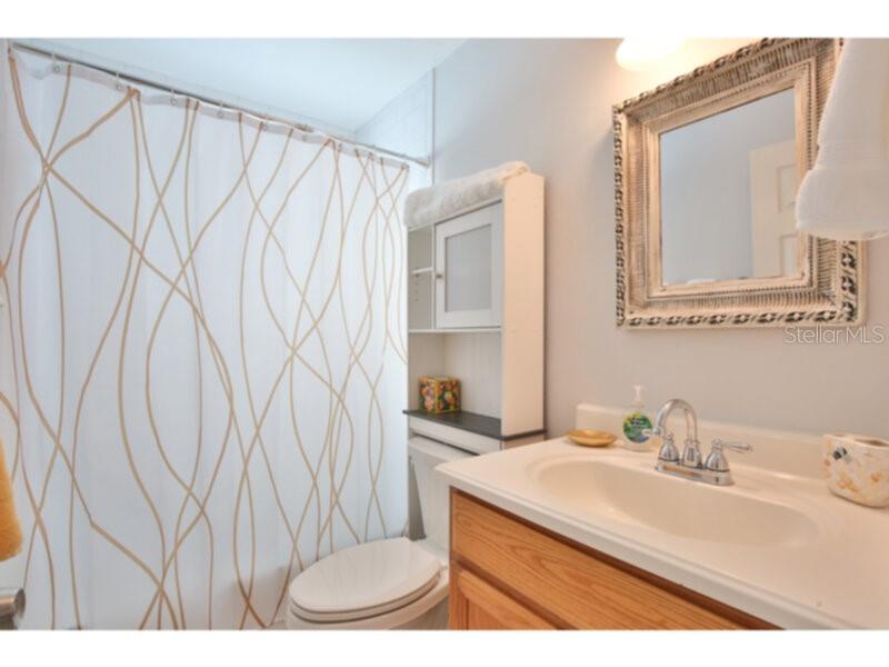 422 Julia Pl #c Property Photo 12