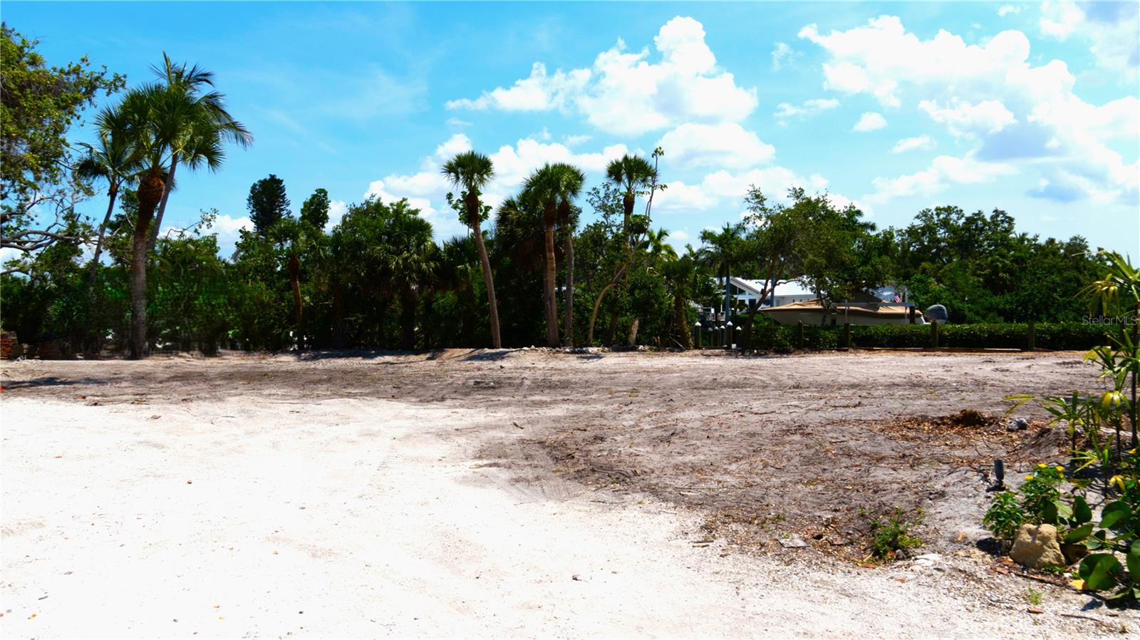7233 Midnight Pass Rd Property Photo 16