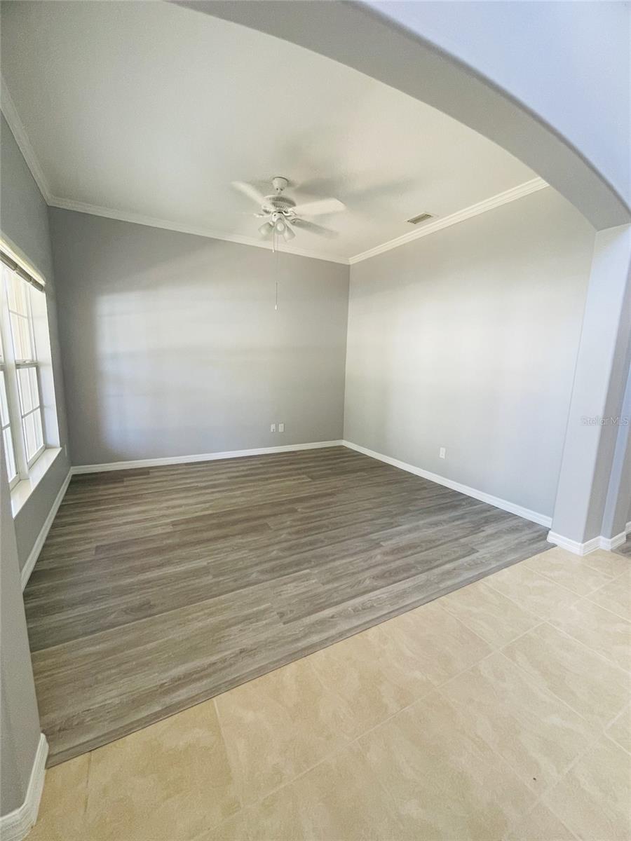 2827 Suncoast Lakes Blvd Property Photo 3